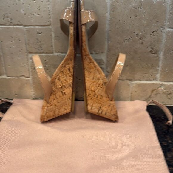 NWT Stuart Weitzman Tan Wedge Sandals/Dust Bag 5 - Picture 6 of 7